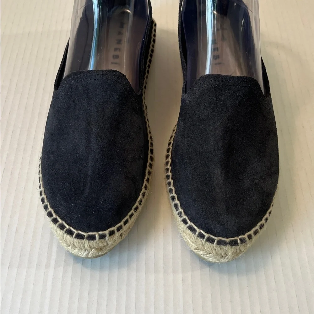manebí navy